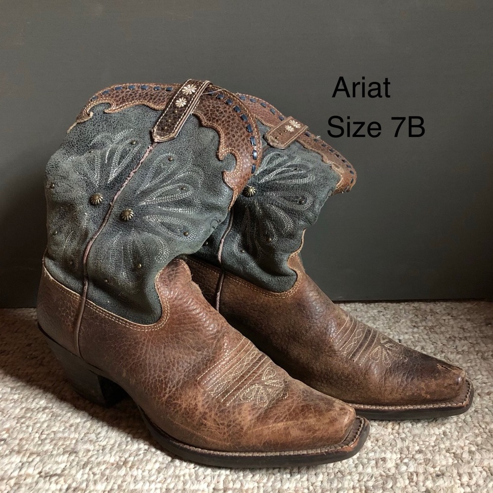 Ariat cowgirl boots